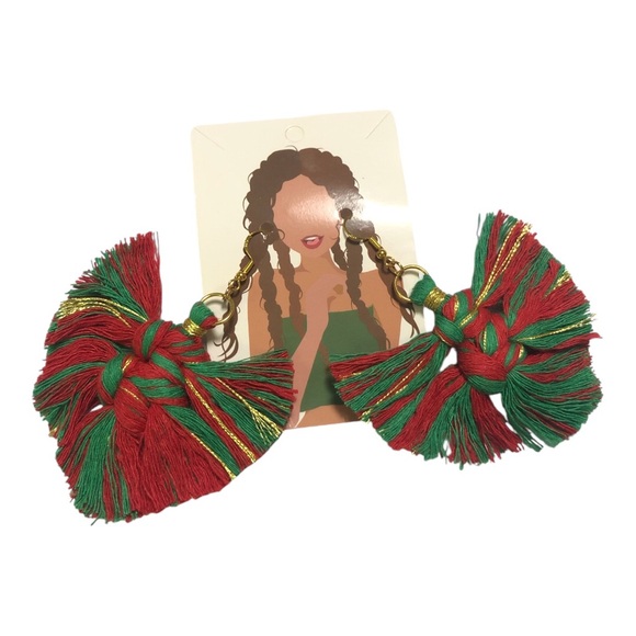 🧑🎄🌲🎉Christmas mMacrame Earrings🧑🎄🎉🎄 - Picture 4 of 5